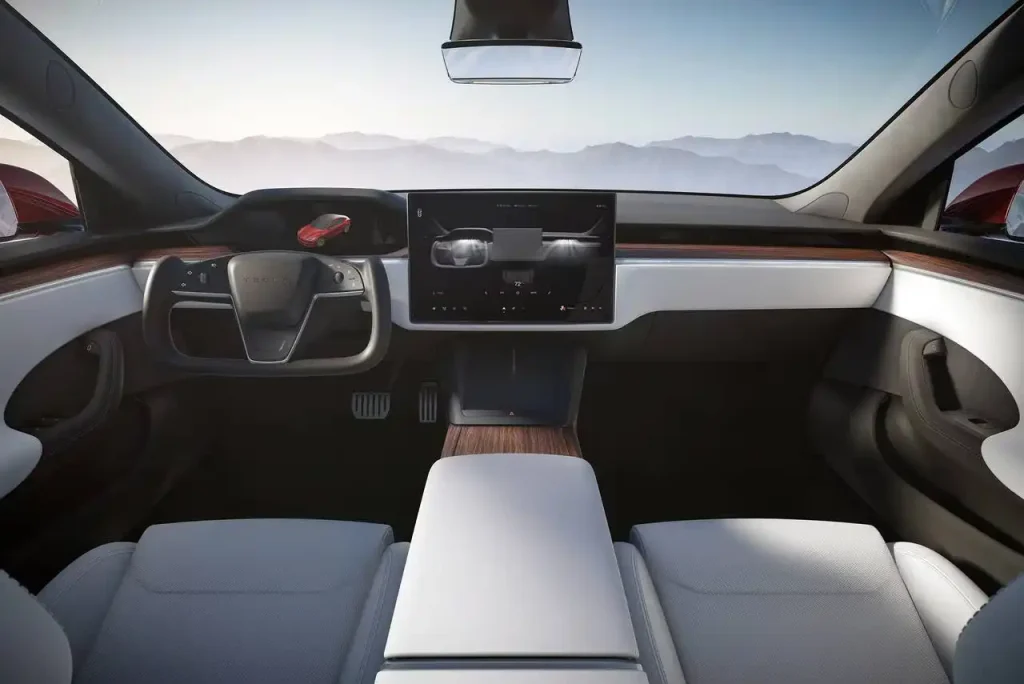 2025-Tesla-Model-X-37