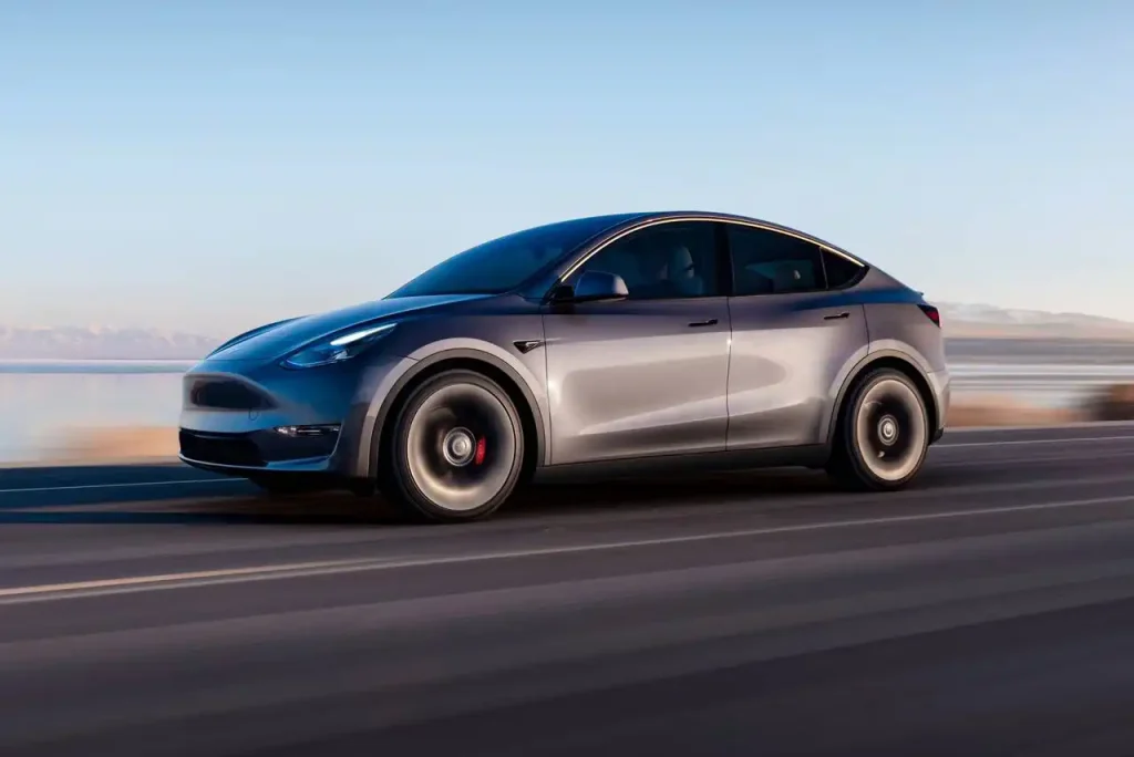 2025-Tesla-Model-Y-27
