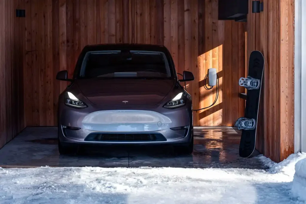 2025-Tesla-Model-Y-4