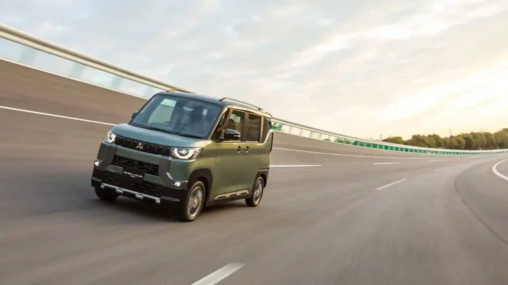 2026-Delica-Mini-32