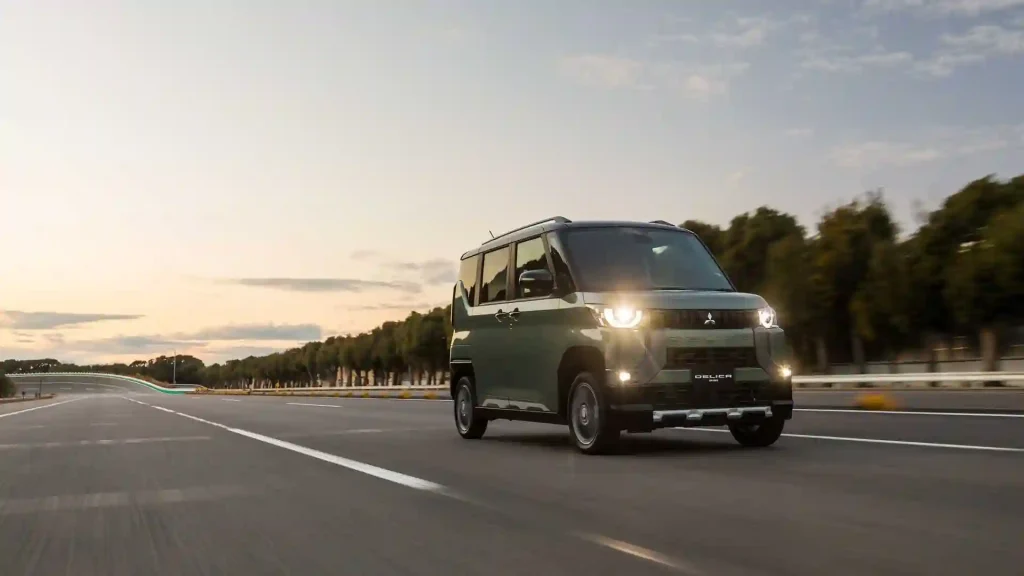 2026-Delica-Mini-36