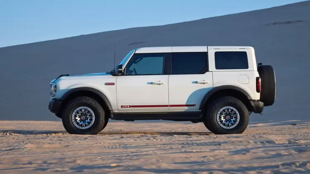 2026-Ford-Bronco-10