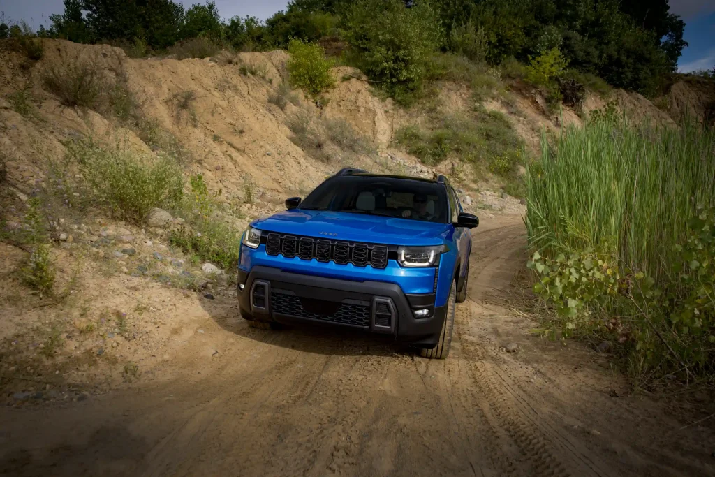 2026-Jeep-Cherokee-6
