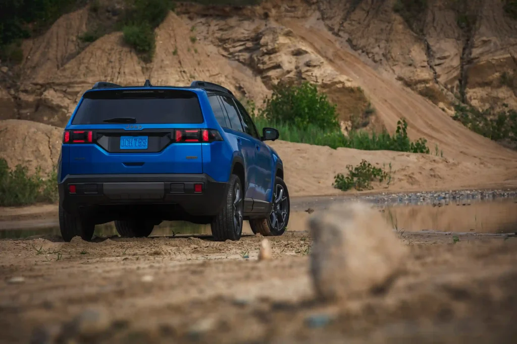 2026-Jeep-Cherokee-7