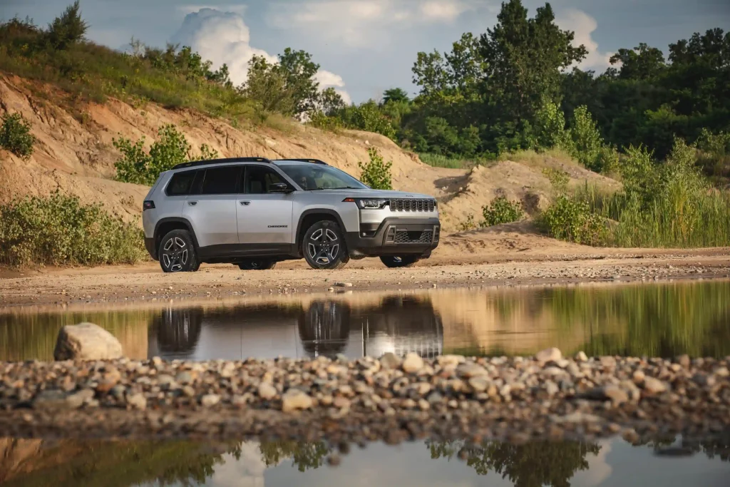 2026-Jeep-Cherokee-9