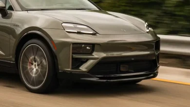 2026-Porsche-Macan-100