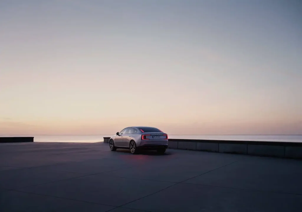 2026-Volvo-ES90-33