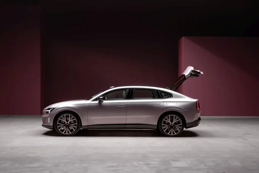 2026-Volvo-ES90-8