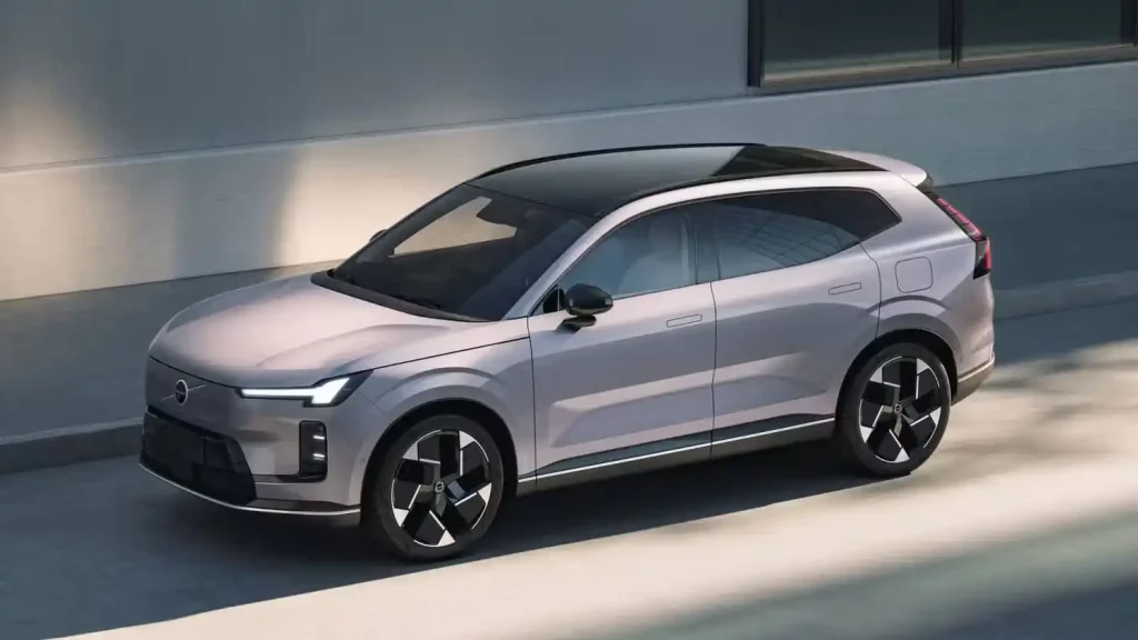 2026-Volvo-XC70-17