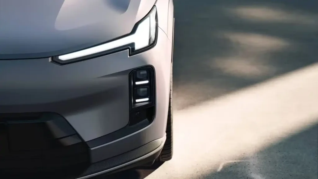 2026-Volvo-XC70-8