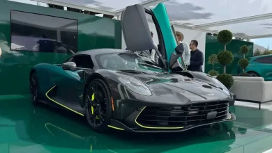 Aston-Martin-105