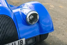 BMW-and-morgan-Plus-Four-1