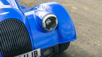 BMW-and-morgan-Plus-Four-1