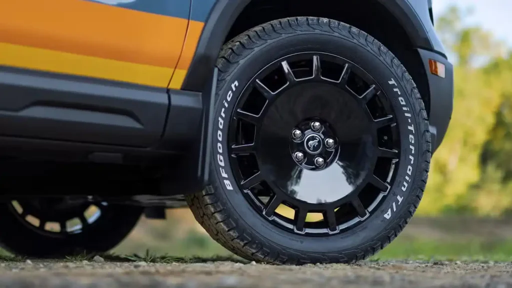 Ford-Bronco-107