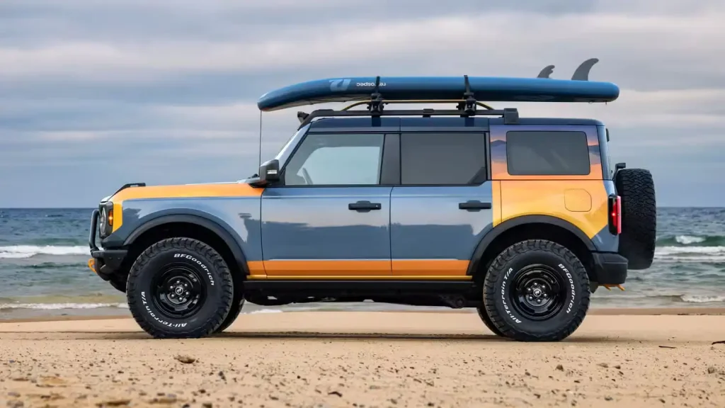 Ford-Bronco-111