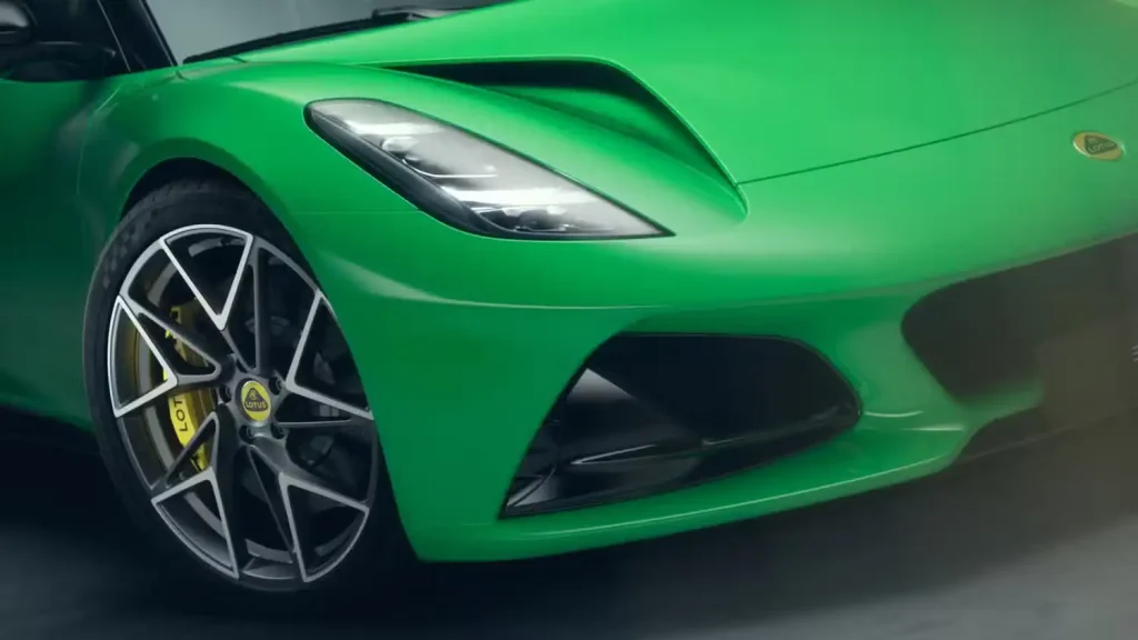 Lotus-Emira-3