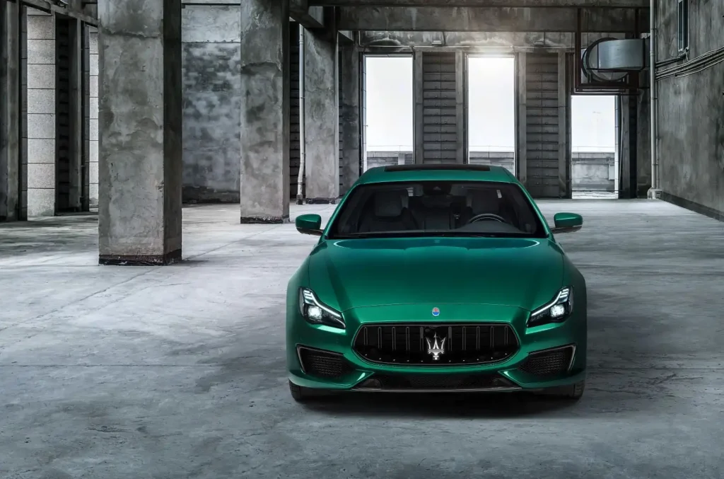 Maserati-Quattroporte-2