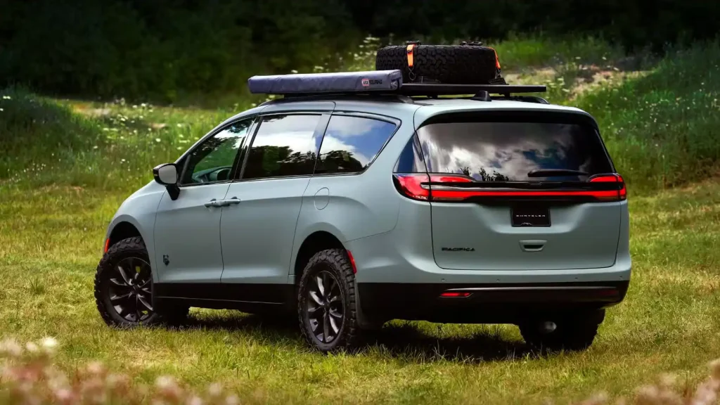 chrysler-pacifica-grizzly-peak-concept-2