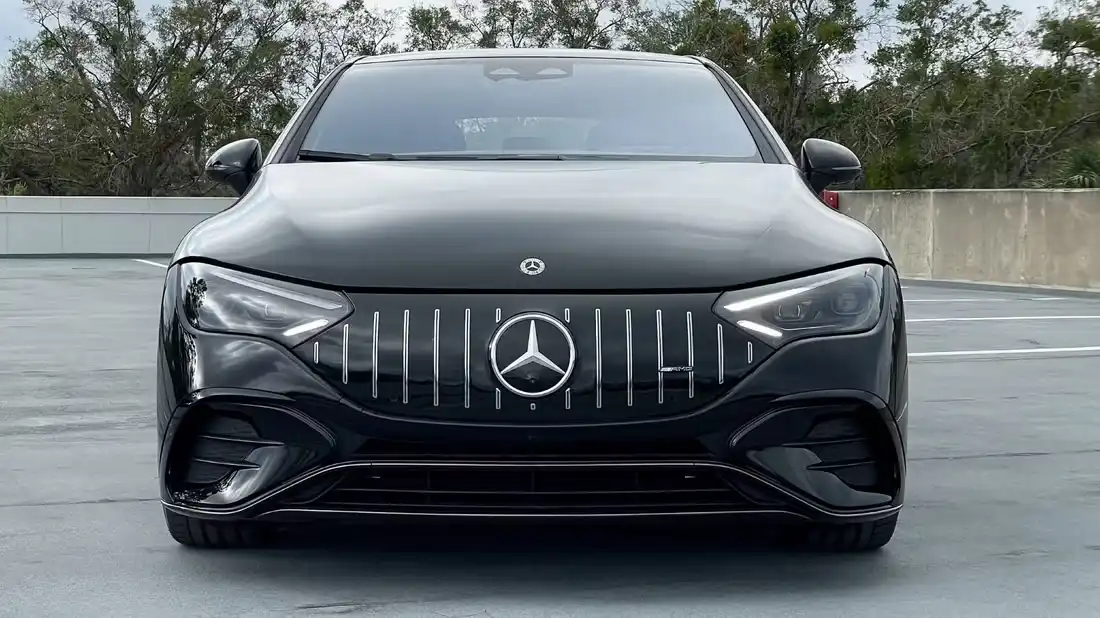 2023-2025-mercedes-amg-eqe-1