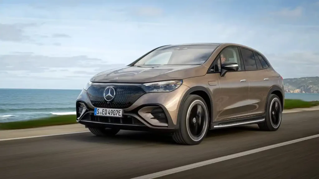 2023-2025-mercedes-amg-eqe-3