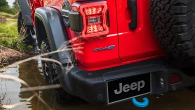 2024-2025-jeep-wrangler-4xe-hybrid-1