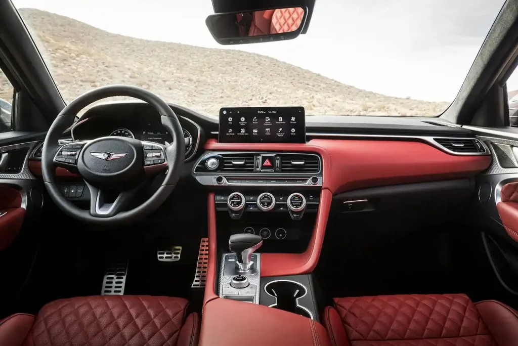 2024-Genesis-G70-032