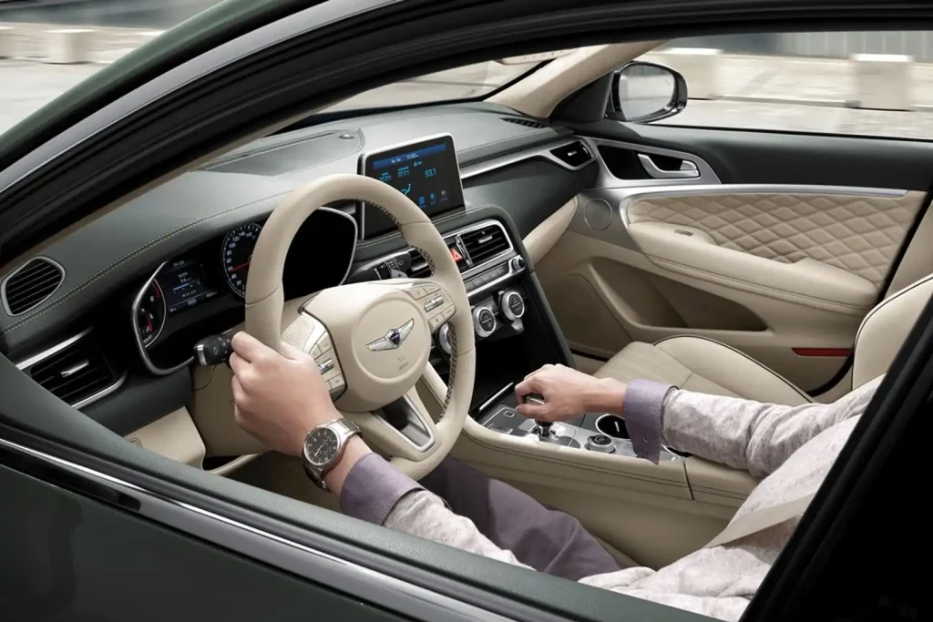 2024-Genesis-G70-32