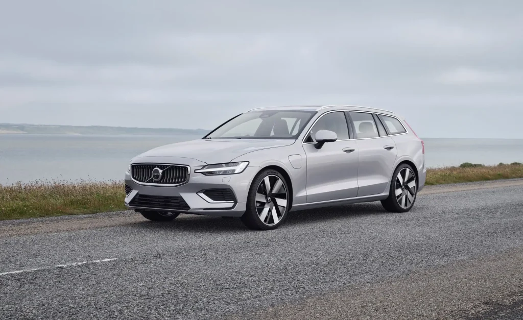 2024-Volvo-S60-11