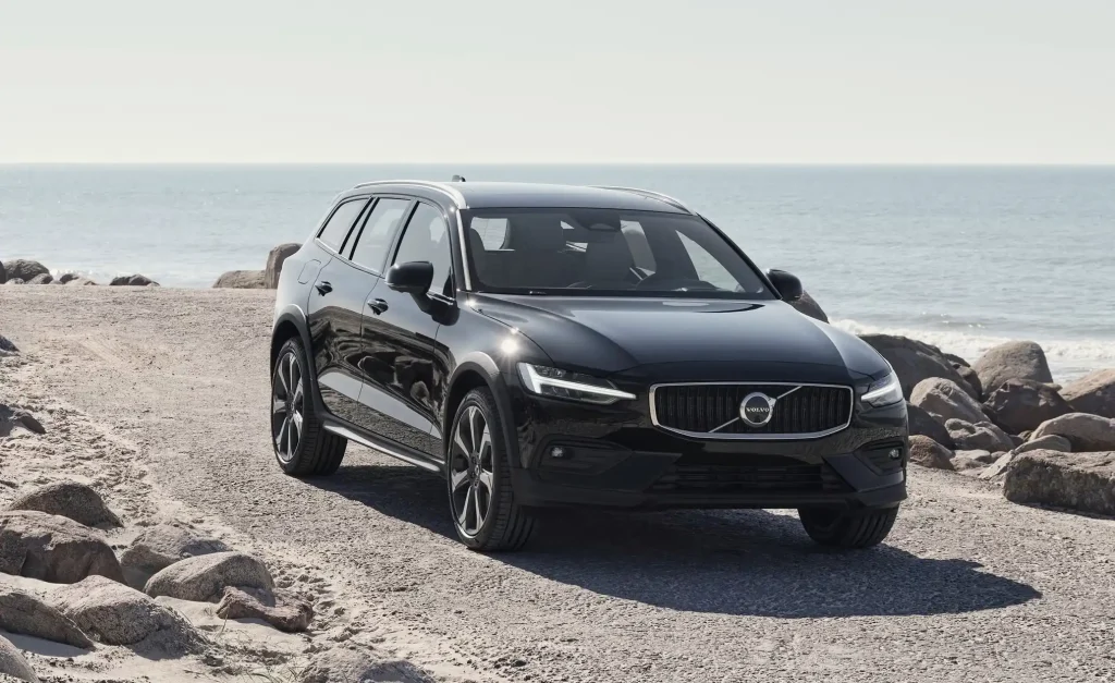 2024-Volvo-S60-16