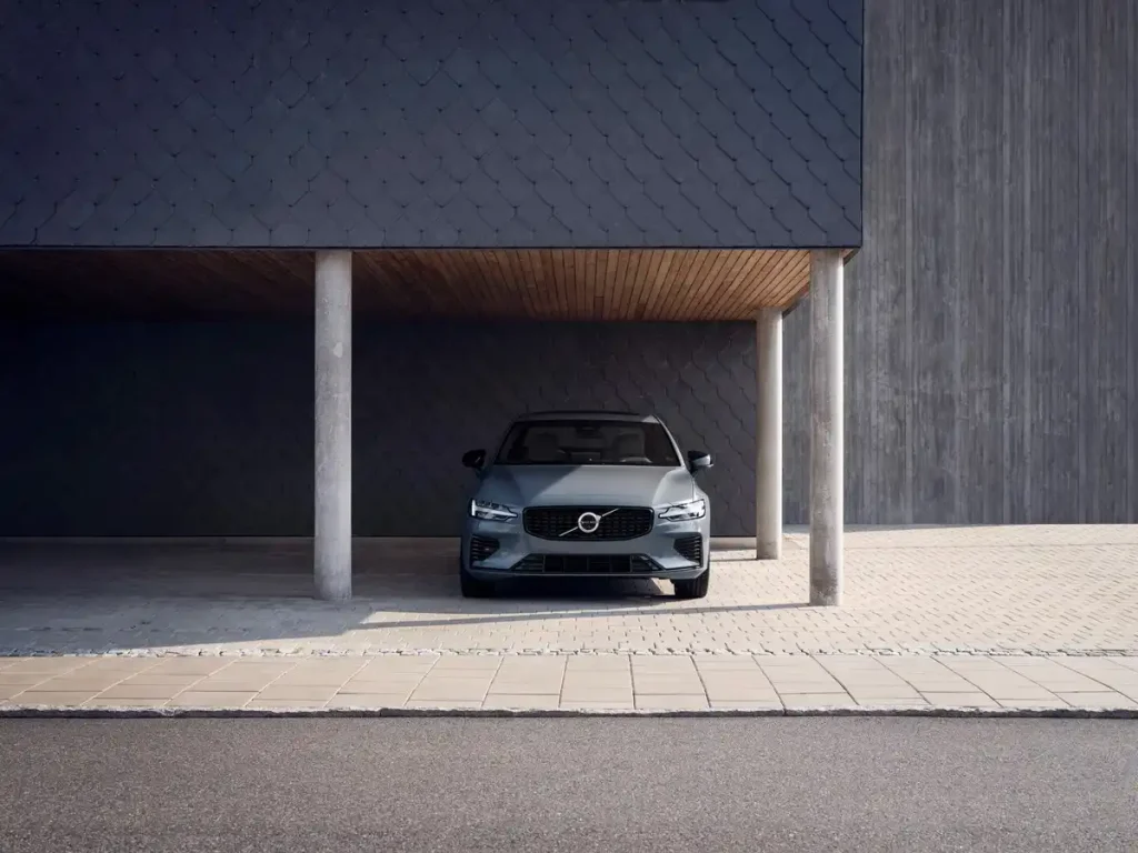 2024-Volvo-S60-3