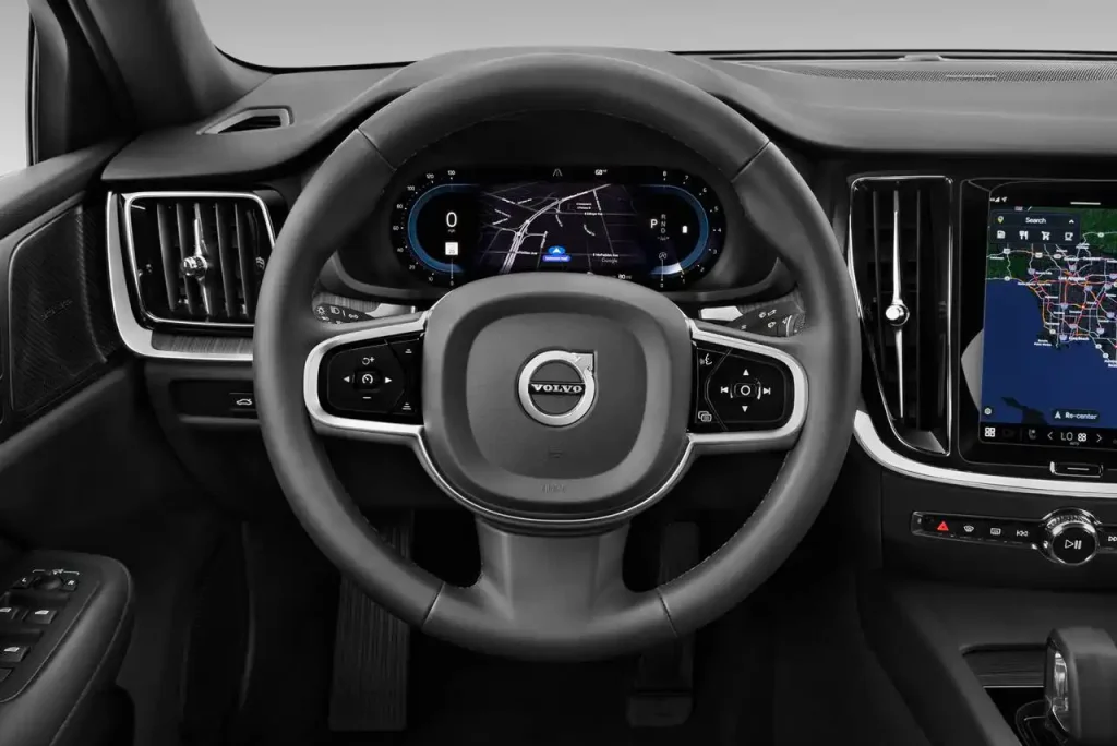 2024-Volvo-S60-30