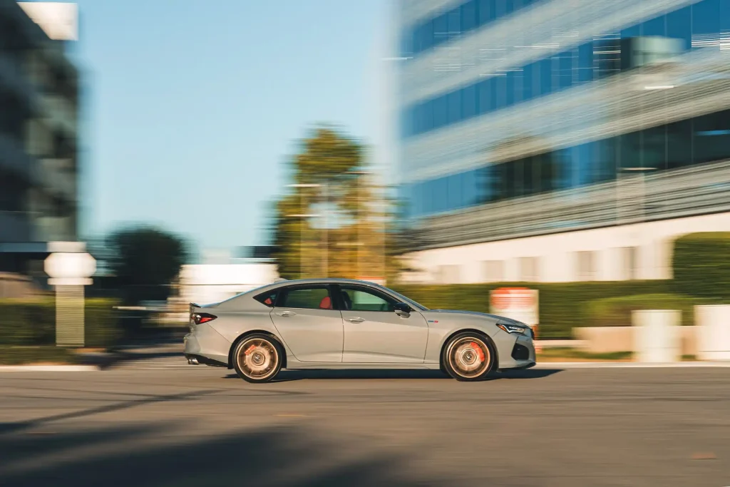 2025-Acura-TLX-18