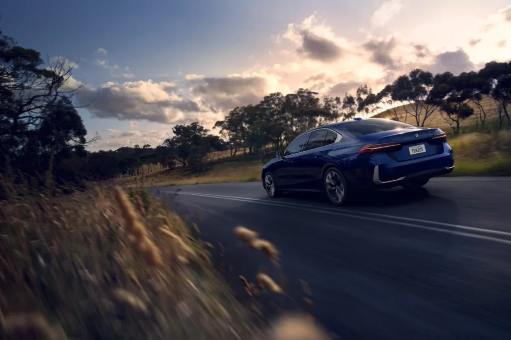 2025-BMW-5-Series-33