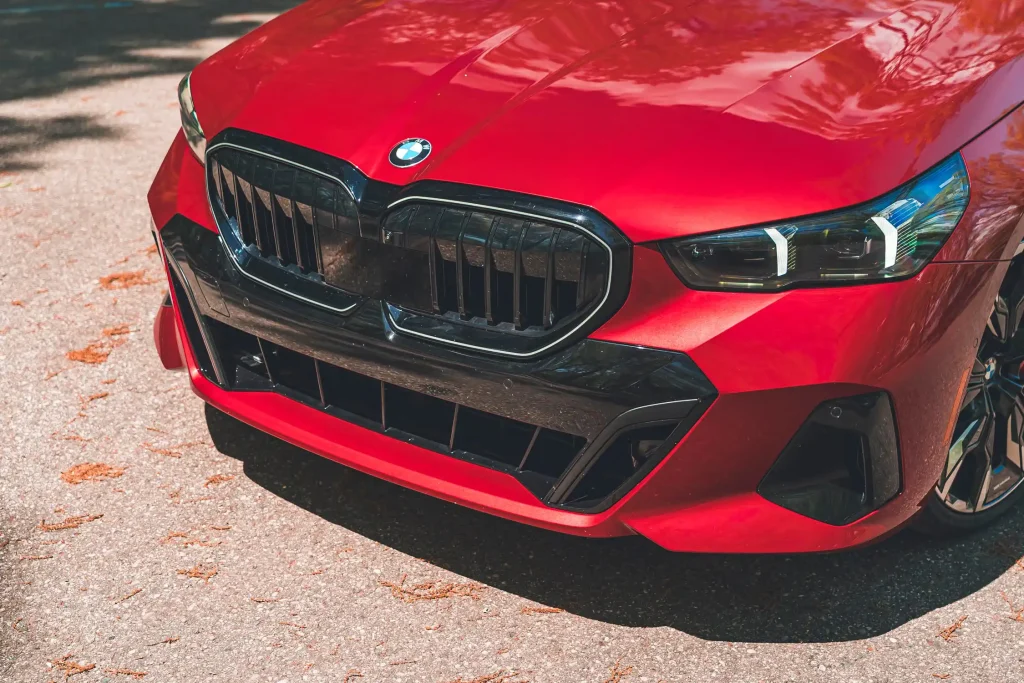 2025-BMW-5-Series-61