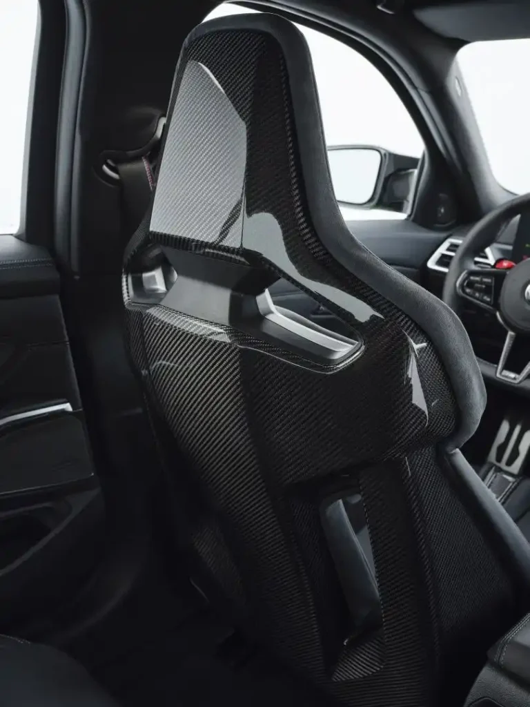 2025-BMW-M3-32