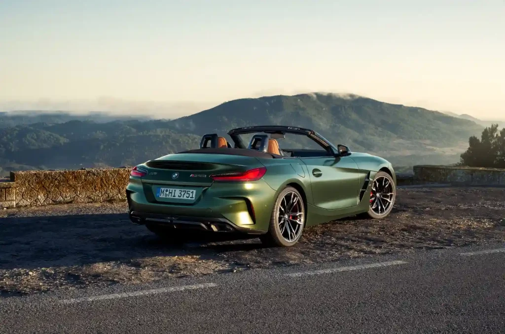 2025-BMW-Z4-10