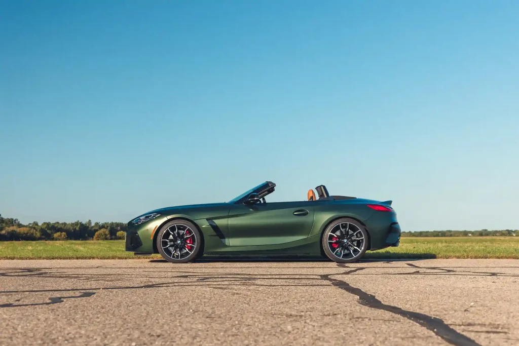 2025-BMW-Z4-13