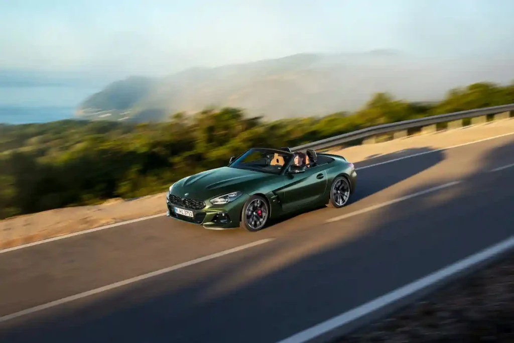 2025-BMW-Z4-16