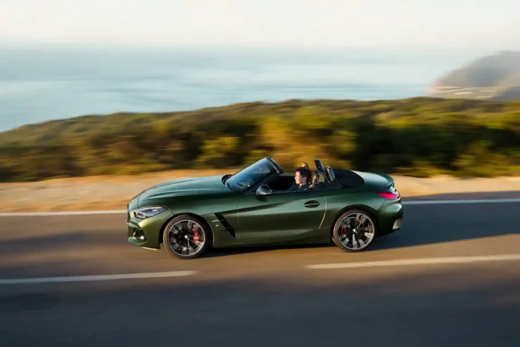2025-BMW-Z4-18