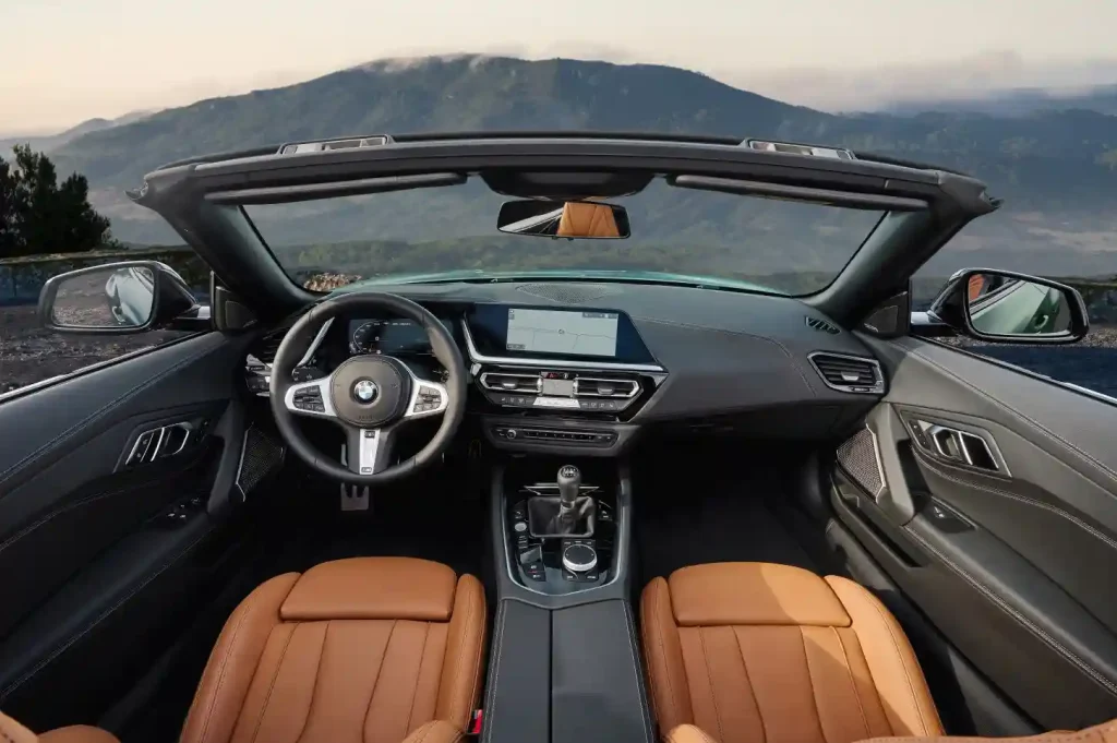 2025-BMW-Z4-35