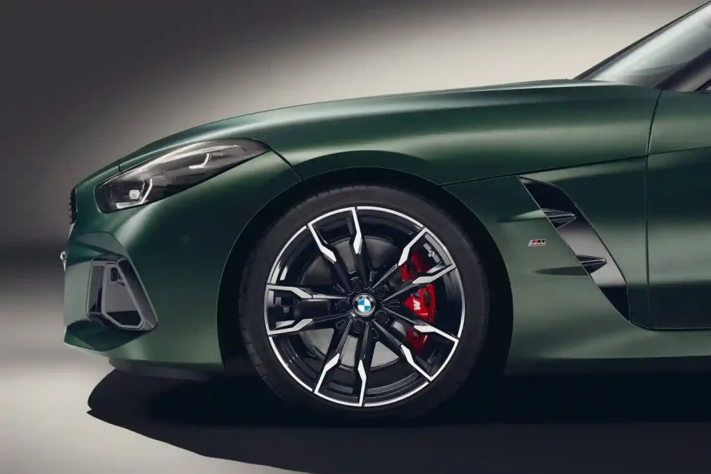 2025-BMW-Z4-50