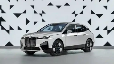 2025-BMW-iX-1