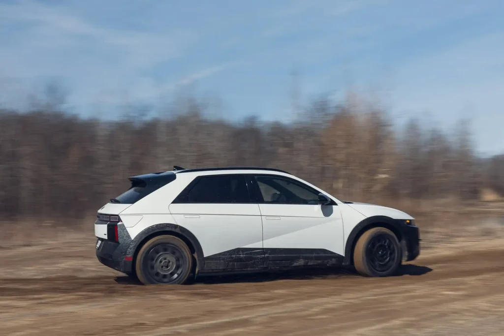 2025-Hyundai-Ioniq-5-25