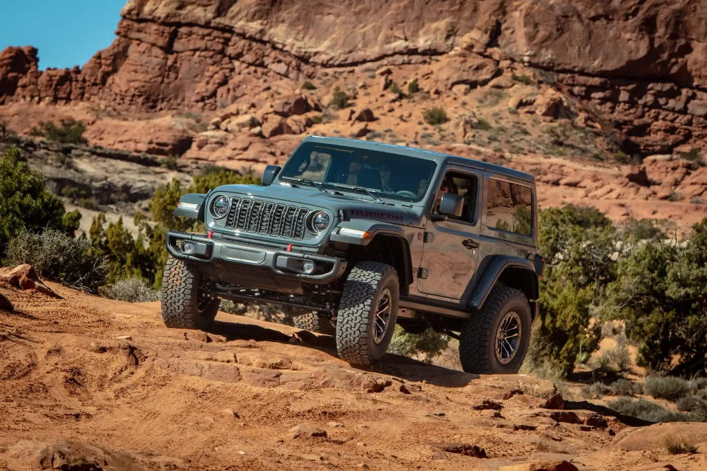2025-Jeep-Wrangler-19