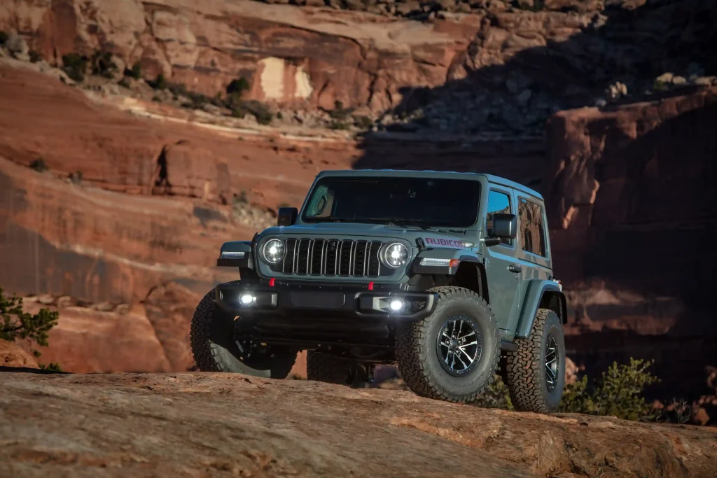 2025-Jeep-Wrangler-20