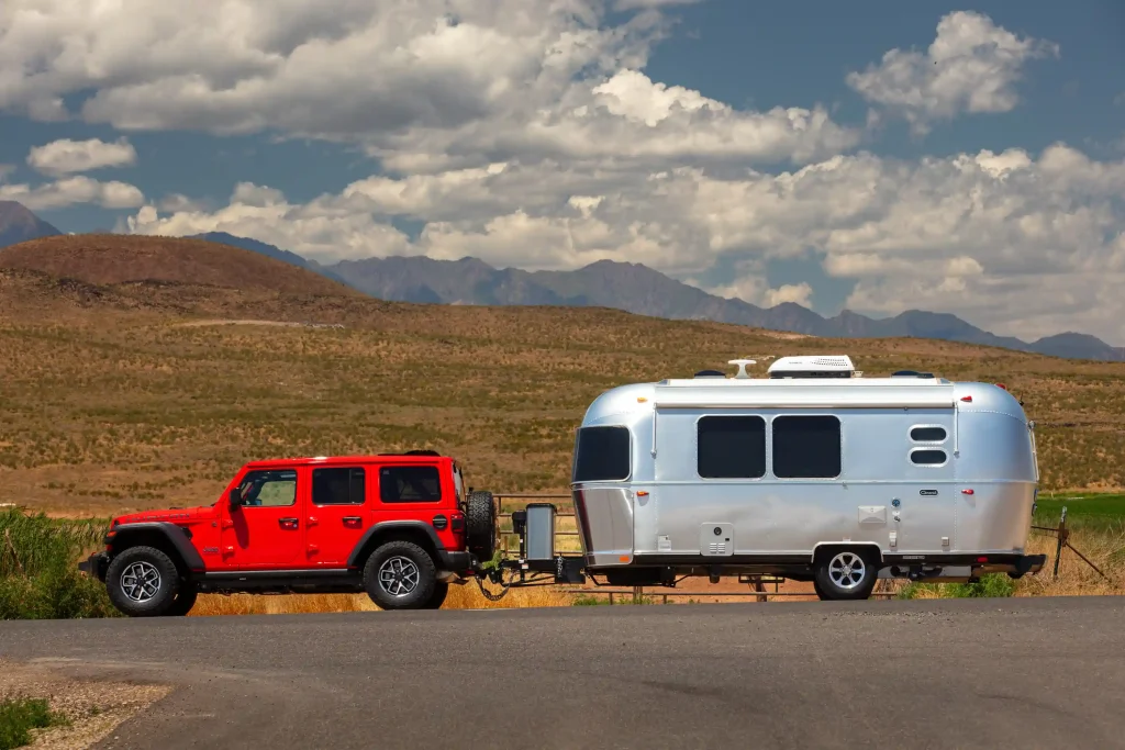 2025-Jeep-Wrangler-34
