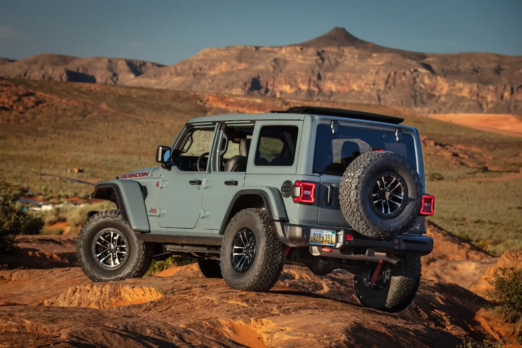 2025-Jeep-Wrangler-4