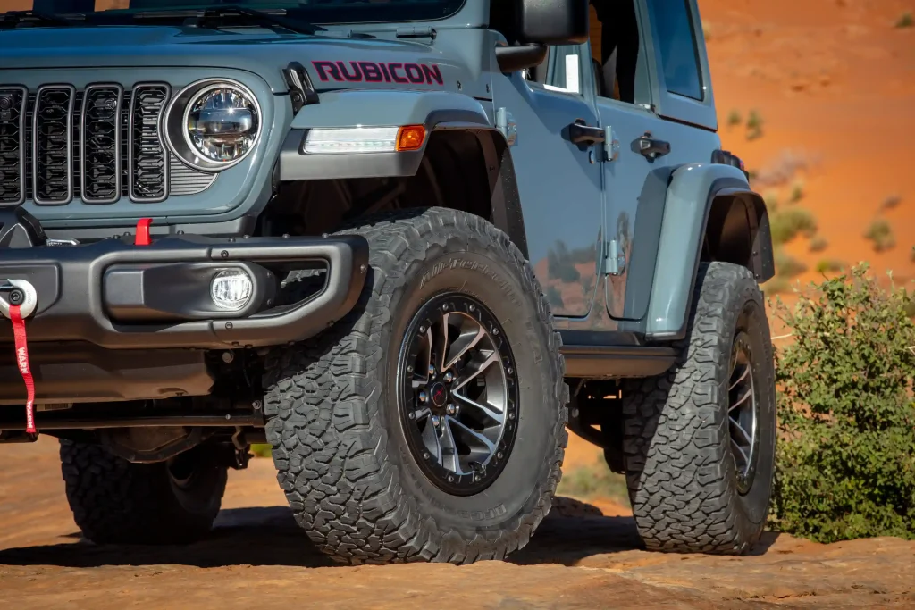 2025-Jeep-Wrangler-59