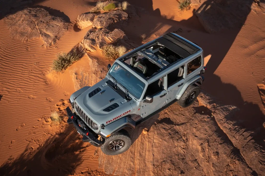 2025-Jeep-Wrangler-7