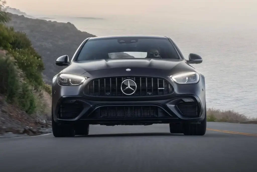 2025-Mercedes-AMG-C63-41